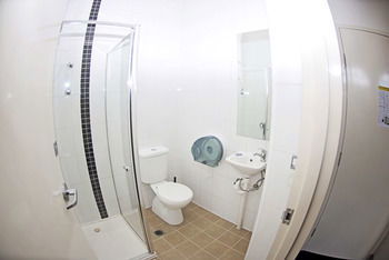 United Backpackers Melbourne - Accommodation Noosa 8
