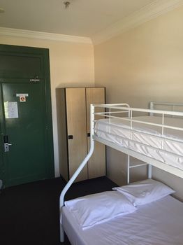 Elephant Backpacker Sydney - Hostel - Accommodation Noosa 10