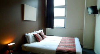 Urban Central Accommodation - Hostel - Accommodation Noosa 12