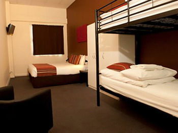 Urban Central Accommodation - Hostel - Accommodation Noosa 20
