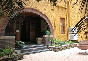 Burwood Bed And Breakfast - Accommodation Noosa 2