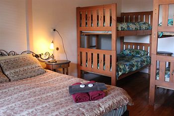 Burwood Bed And Breakfast - Accommodation Noosa 7