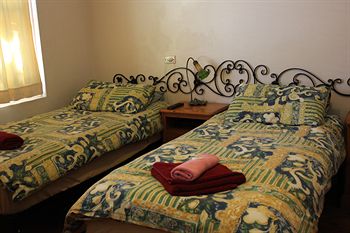 Burwood Bed And Breakfast - Accommodation Noosa 9