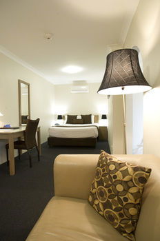 Noah's Mid City Motor Inn - Accommodation Noosa 2