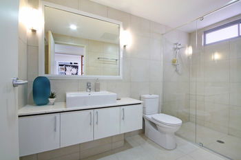 Monaco - Accommodation Noosa 12
