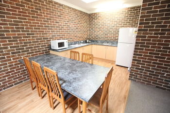 Federation Gardens & Possums Hideaway - Accommodation Noosa 9
