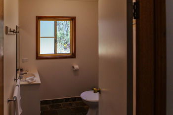 Federation Gardens & Possums Hideaway - Accommodation Noosa 17