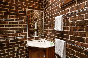 Federation Gardens & Possums Hideaway - Accommodation Noosa 18