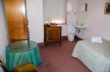 The Grand View Hotel - Accommodation Noosa 37