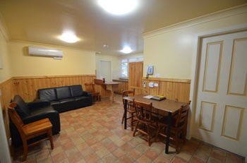 Black Gold Motel - Accommodation Noosa 32