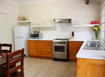 Pokolbin Village - Accommodation Noosa 2