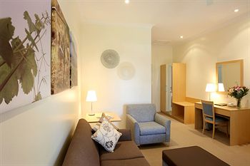 Pokolbin Village - Accommodation Noosa 5