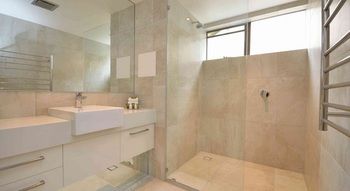 Saks On Hastings - Accommodation Noosa 8