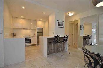 Saks On Hastings - Accommodation Noosa 0