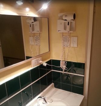 Echo Point Discovery Motel - Accommodation Noosa 1