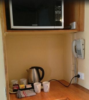 Echo Point Discovery Motel - Accommodation Noosa 2