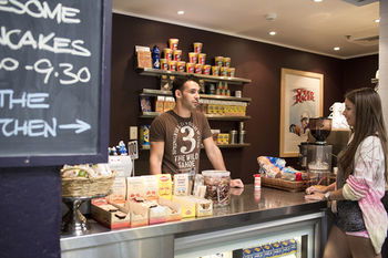 Sydney Railway Square YHA - Hostel - Accommodation Noosa 11