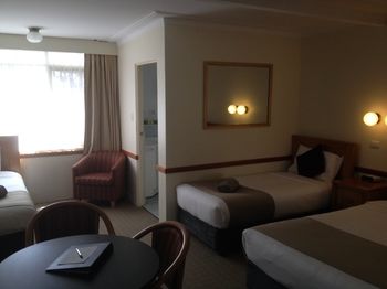 The 3 Explorers Motel - Accommodation Noosa 19