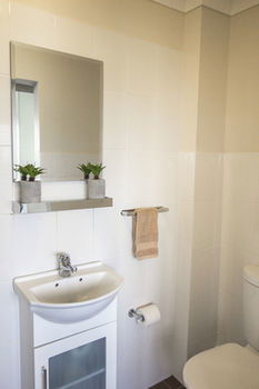 Sinclairs Bondi - Accommodation Noosa 16