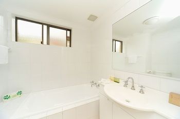 Waldorf Eastwood Residential Apartments - Accommodation Noosa 8