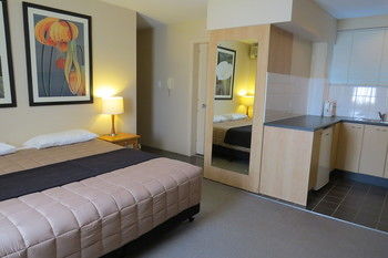 Waldorf Drummoyne Serviced Apartments - Accommodation Noosa 8