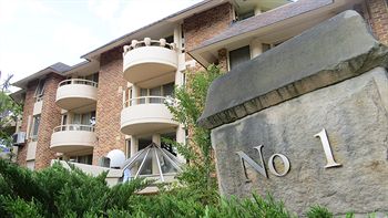 Waldorf Wahroonga Residential - Accommodation Noosa 8