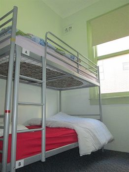Casa Central Accommodation - Hostel - Accommodation Noosa 1