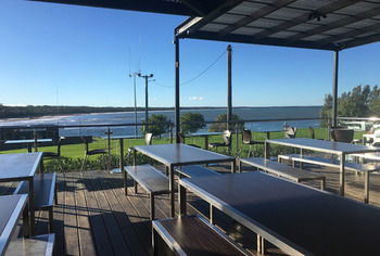 The Huskisson - Accommodation Noosa 14