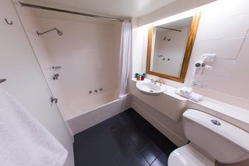 Abey Hotel - Accommodation Noosa 4