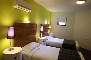 Abey Hotel - Accommodation Noosa 1