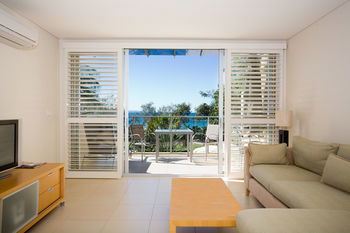 Maison Noosa Beachfront Resort - Accommodation Noosa 18