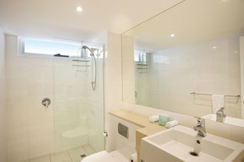 Maison Noosa Beachfront Resort - Accommodation Noosa 21