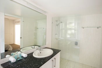 Maison Noosa Beachfront Resort - Accommodation Noosa 22