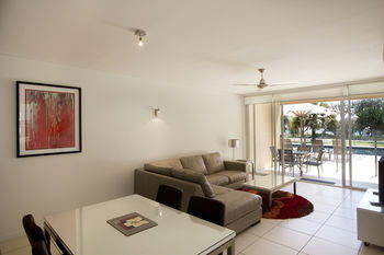 Maison Noosa Beachfront Resort - Accommodation Noosa 40