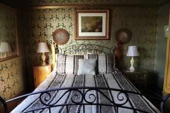 Shakespeare Hotel Surry Hills - Accommodation Noosa 2