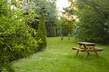 Crimson Villa - Accommodation Noosa 7
