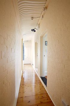 Admiral Collingwood Lodge - Accommodation Noosa 2
