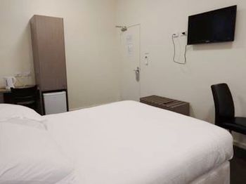 Naughtons Parkville Hotel - Accommodation Noosa 4