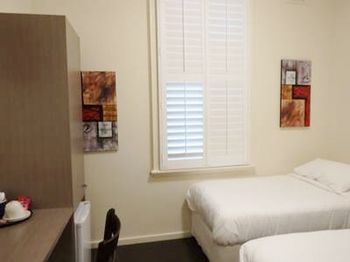 Naughtons Parkville Hotel - Accommodation Noosa 5