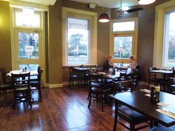 Naughtons Parkville Hotel - Accommodation Noosa 8