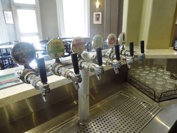 Naughtons Parkville Hotel - Accommodation Noosa 19