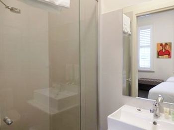 Naughtons Parkville Hotel - Accommodation Noosa 27