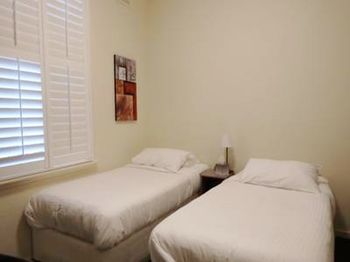 Naughtons Parkville Hotel - Accommodation Noosa 28