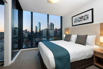 Melbourne Short Stay Apartments MP Deluxe - Accommodation Noosa 4