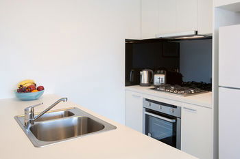 Melbourne Short Stay Apartments MP Deluxe - Accommodation Noosa 13