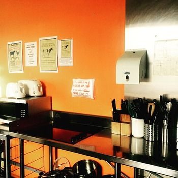 St Kilda Beach House @ Hotel Barkly - Hostel - Accommodation Noosa 21