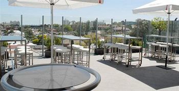 St Kilda Beach House @ Hotel Barkly - Hostel - Accommodation Noosa 23