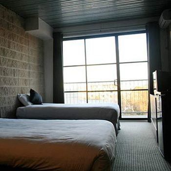 St Kilda Beach House @ Hotel Barkly - Hostel - Accommodation Noosa 29