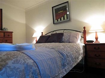 Barrington Wilderness Cedar Lodge Accommodation - Accommodation Noosa 4