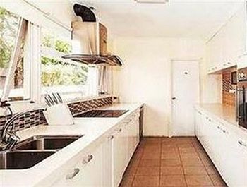 Taren Point Beach House - Accommodation Noosa 6